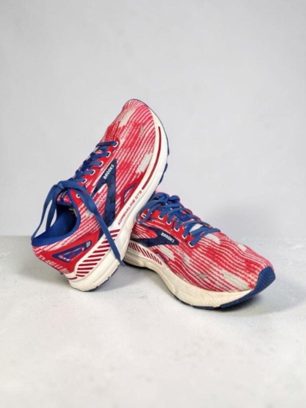Brooks Adrenaline GTS 23 Womens Size 10 Red White Blue Stability Running Shoes